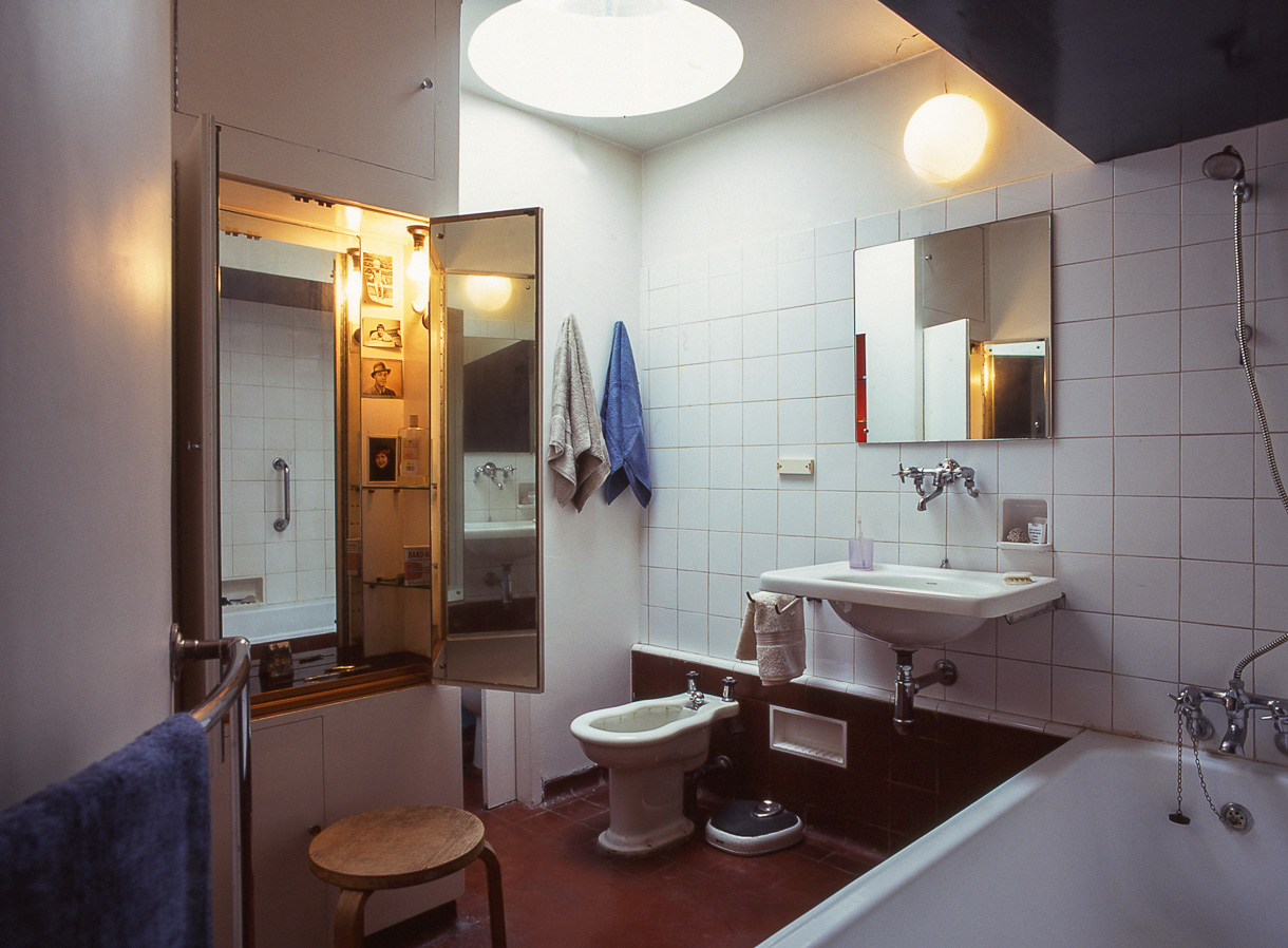 img011